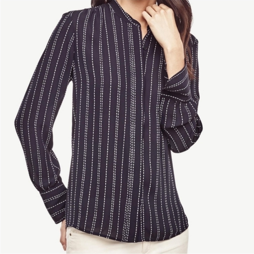 Ann Taylor Navy Button Down White Stitching Blouse Women's Size S